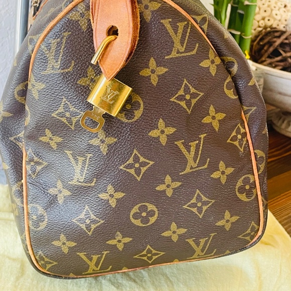 Louis Vuitton Monogram Vintage Speedy 30 w/ LV Lock & Key and Dust Bag - Picture 7 of 16